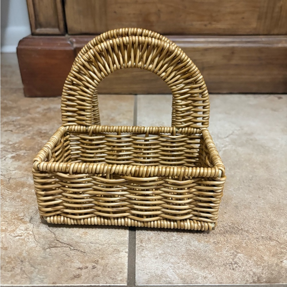 AEVTIH HOME & KITCHEN NAPKIN HOLDER